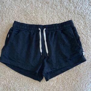 Vuori Clementine Short 2.0 Black Size Small